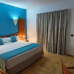 Vik Coral Hotel 3*