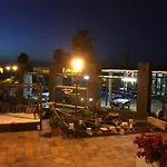 Hotel Vik Coral 3*