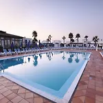 Vik Coral Hotel