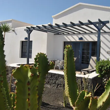 Hotel Vik Coral 3*