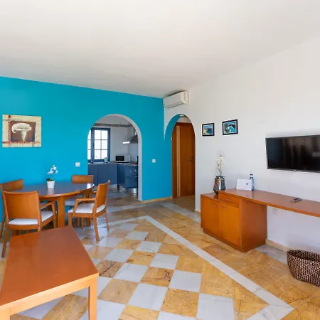 Vik Coral Hotel